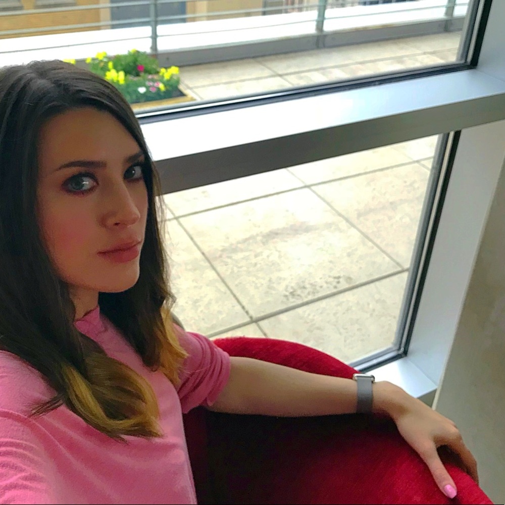 Meet your Posher, Ash